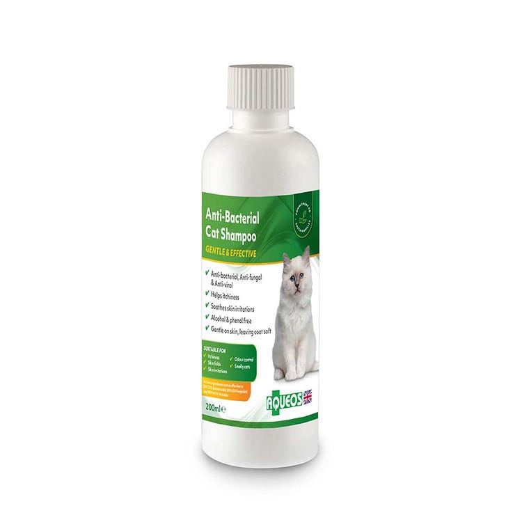 Aqueos Anti-Bacterial Cat Shampoo image 1