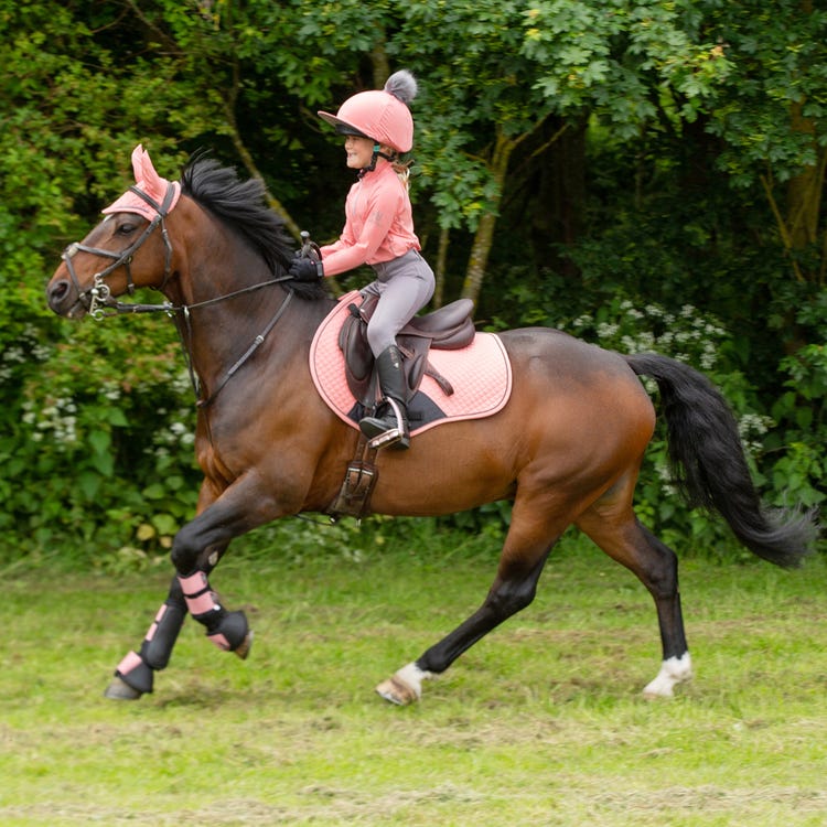 Hy Sport Active Close Contact Saddle Pad image 19