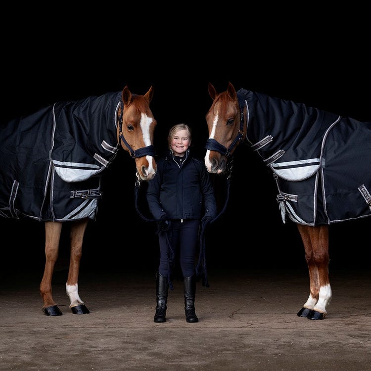 DefenceX Shield 200g Turnout Rug with Detachable Neck image 3